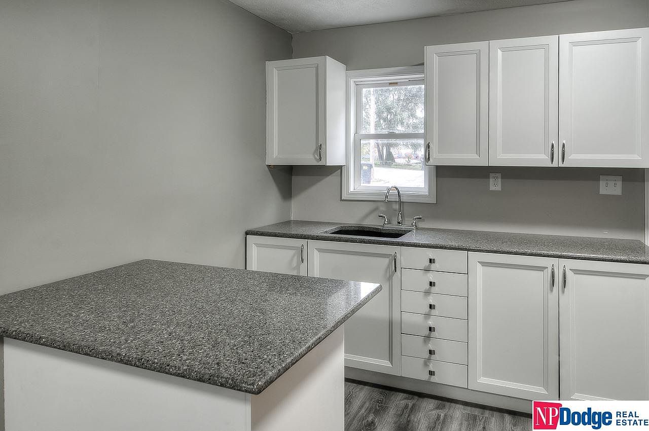 102 S 2nd St, Cedar Bluffs, NE 68015 Zillow