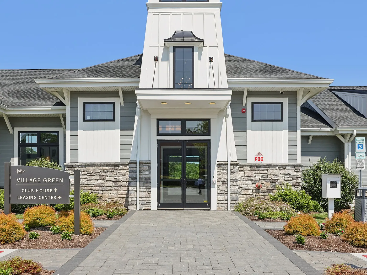 Village Green Apartments — Photo 1