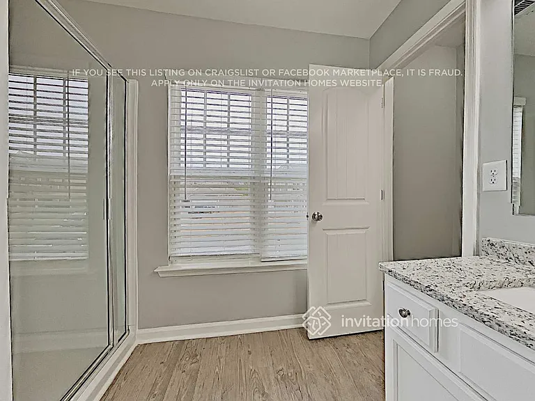 73 Windsor Way — Photo 16