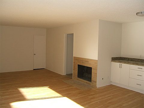 4th image of 1417 Amherst Ave APT 1
