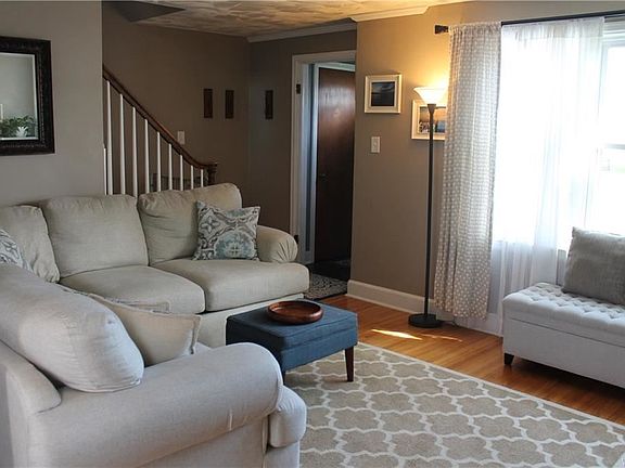 3rd image of 72 Linden Ave