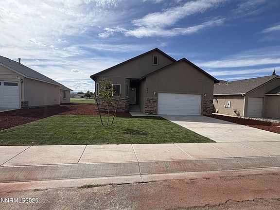 2nd image of 584 Wedge Ln