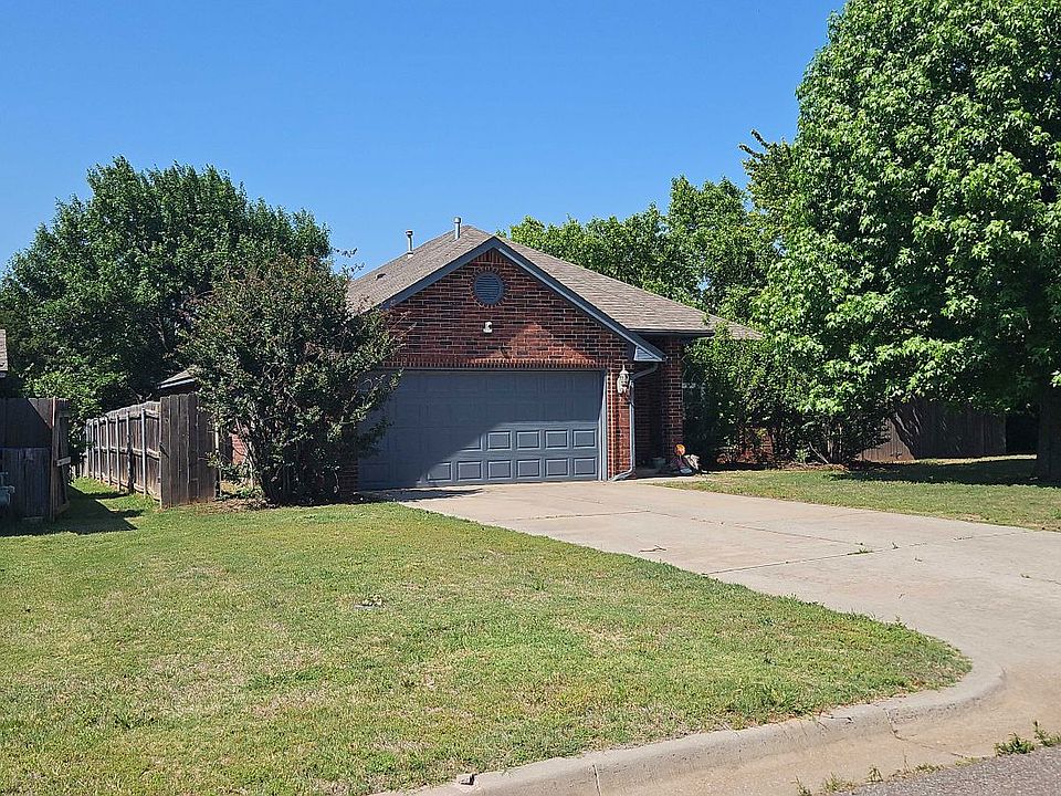2nd image of 1261 Douglas Cir