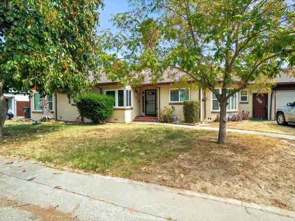 3216 Palmer St, Sacramento, CA 95815