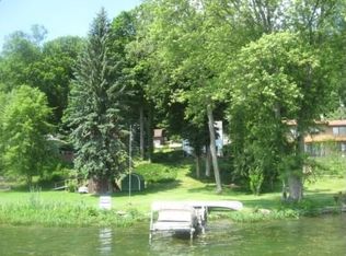 65695 North Dr, Cassopolis, MI 49031