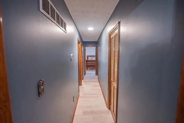 200 Mary Lynn Ln — Photo 17