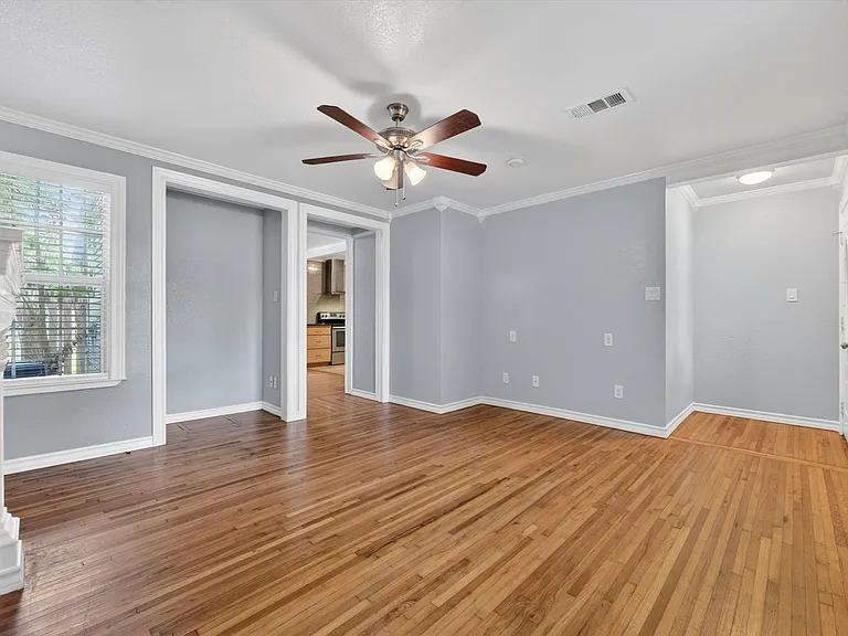 3766 Winfield Ave — Photo 3