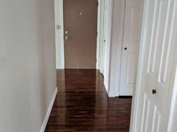 3rd image of 23 Lemontree Ct #4