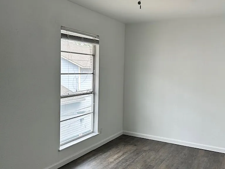 T-Square Apartments — Photo 16