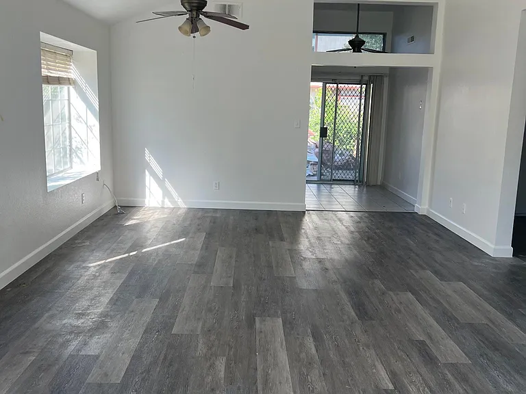 7329 N Woodrow Ave — Photo 2