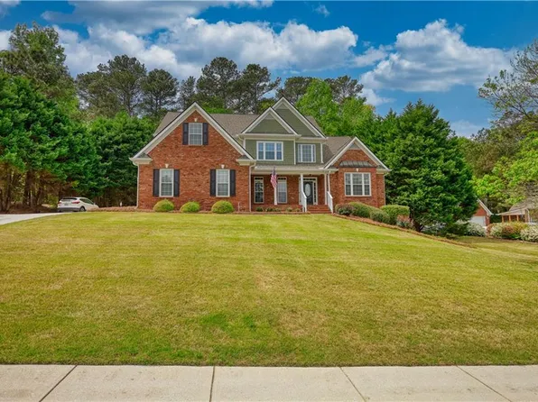 217 Amelia Way, Loganville, GA 30052