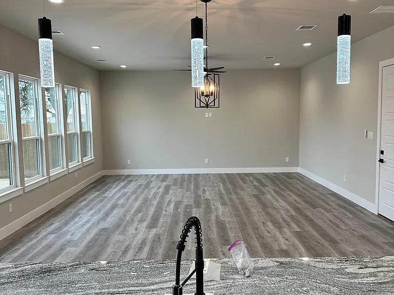 2408 Peabody Ave — Photo 11