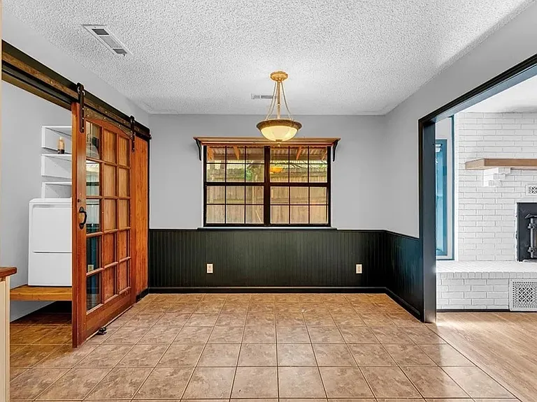 2733 E Ferguson Ave — Photo 5