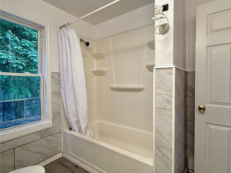 126 N 4th St #2R — Photo 6