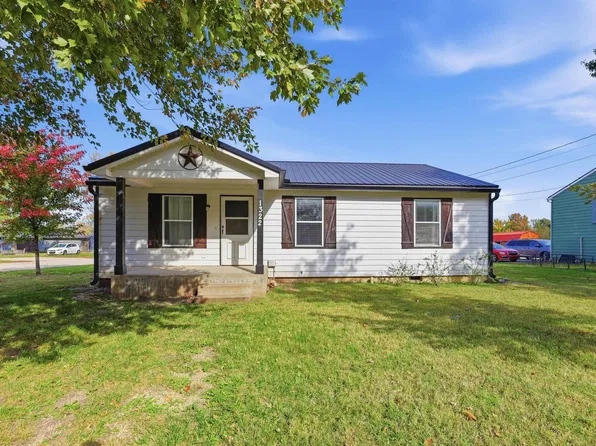 1322 Laing St, Osage City, KS 66523