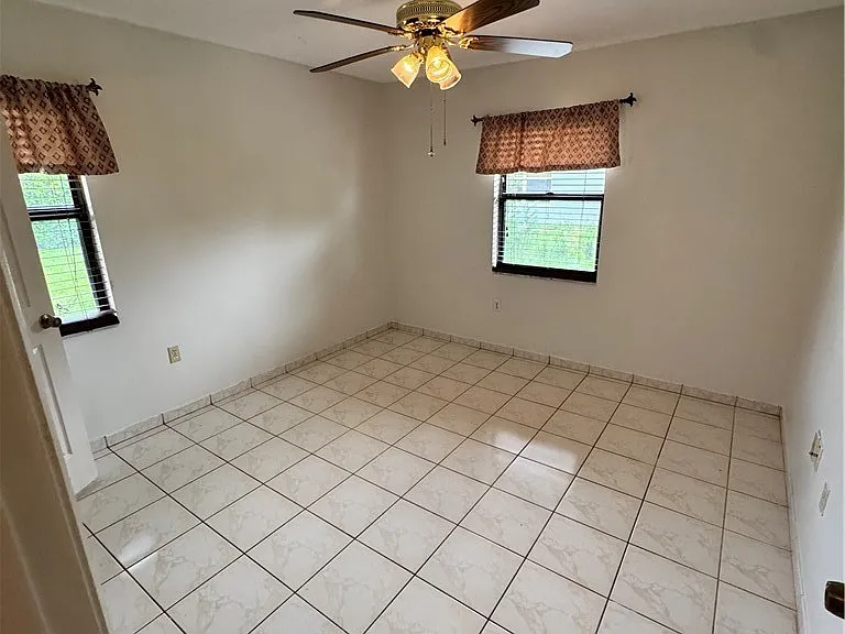 2408 Monza Dr — Photo 7