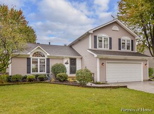 3105 Blackhawk Trl, St Charles, IL 60174