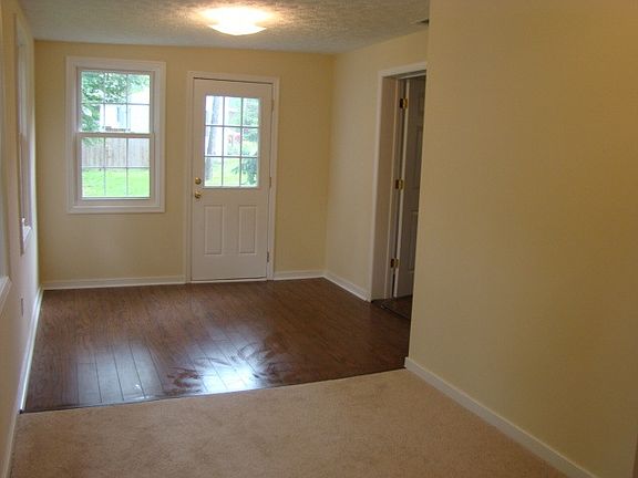 Rear entrance-Bonus room