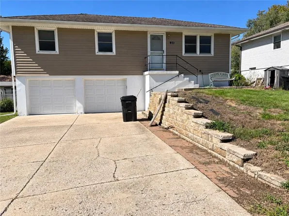 1210 S Holke Rd, Independence, MO 64057