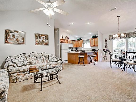 5th image of 660 Brighton Dr