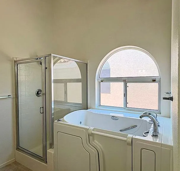 551 Duran St — Photo 14