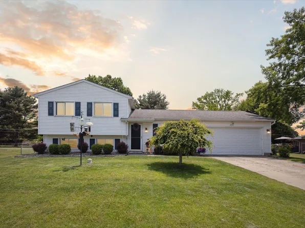 12678 Pat Ln, Granger, IN 46530