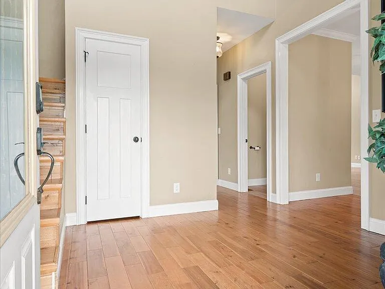 200 Crooked Creek Dr — Photo 18