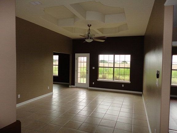 2nd image of 119 N Palo Blanco Ln