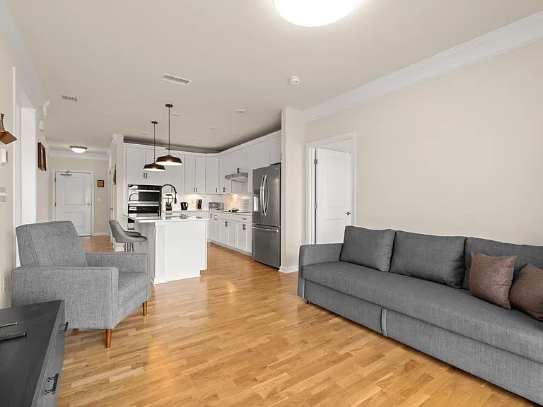 4 Stratton Dr #408 — Photo 9