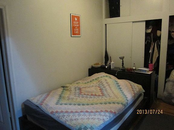 3rd image of 131 Montrose Ave APT 1F