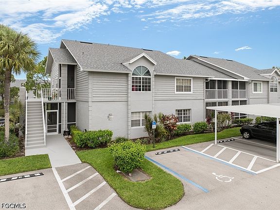 3rd image of 14500 Summerlin Trace Ct APT 2