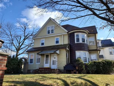 33 Carnation Ave, Floral Park, NY, 11001