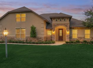 650 Edgewood Dr, Montgomery, TX 77356