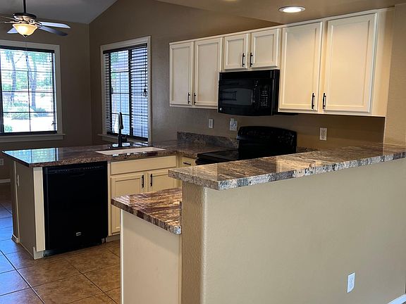 Kitchen with bar area