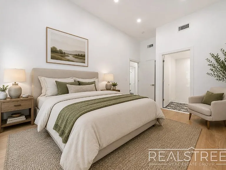 1469 Dean St #1 — Photo 3