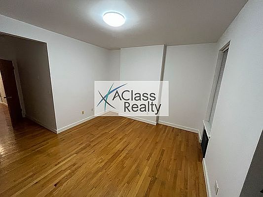 5th image of 20-67 Steinway St #C2