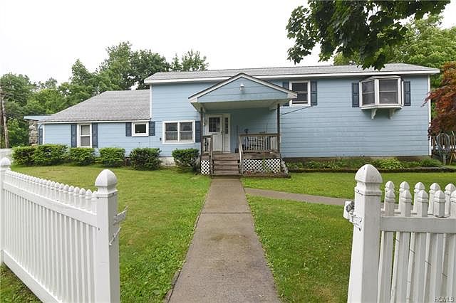 1st image of 55 Lincoln Dr