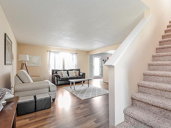 3rd image of 8532 Abbey Dell Dr