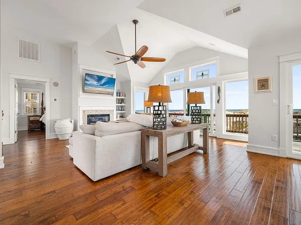 2195 Sandfiddler Rd, Corolla, NC 27927