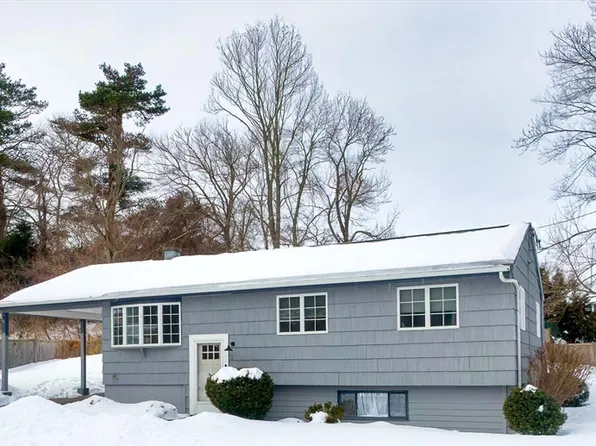 3 Leonard Dr, Southborough, MA 01772