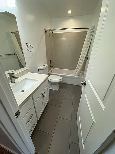 The Franciscan Apartments — Photo 36