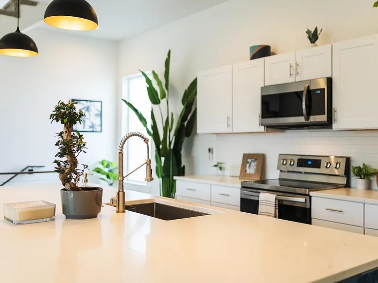 823 Orondo Ave #C — Photo 6