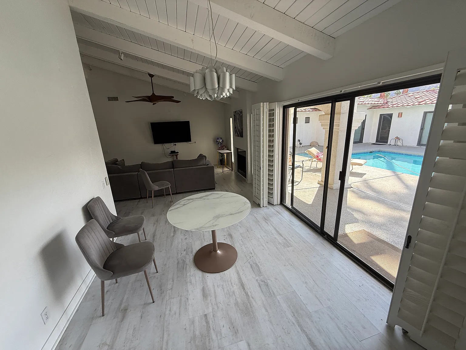 4 bed, 2730 sqft, $2,000 — Photo 3