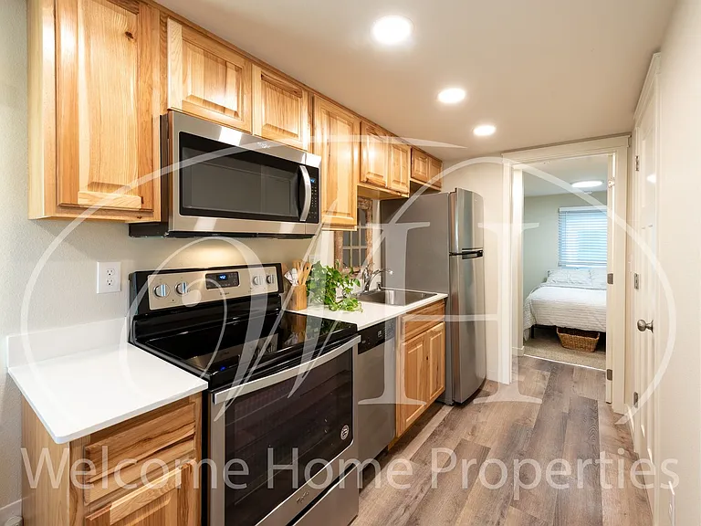 205 Woodland Ave — Photo 5