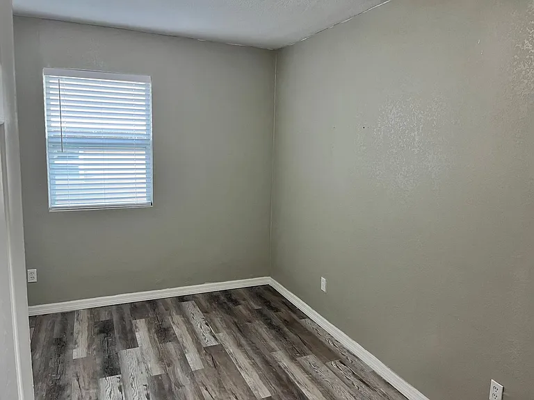 701 Tropic St — Photo 6