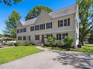 16 Rhodes Pl, Hingham, MA 02043