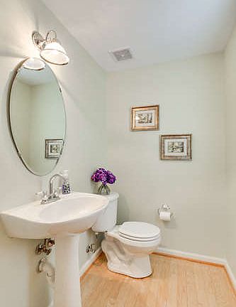 4th image of 3621 Madison Ln