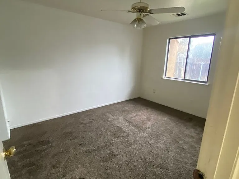 1206 Kaweah St — Photo 6