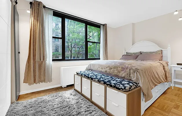 Rented by Manhattan Realty Group | media 1