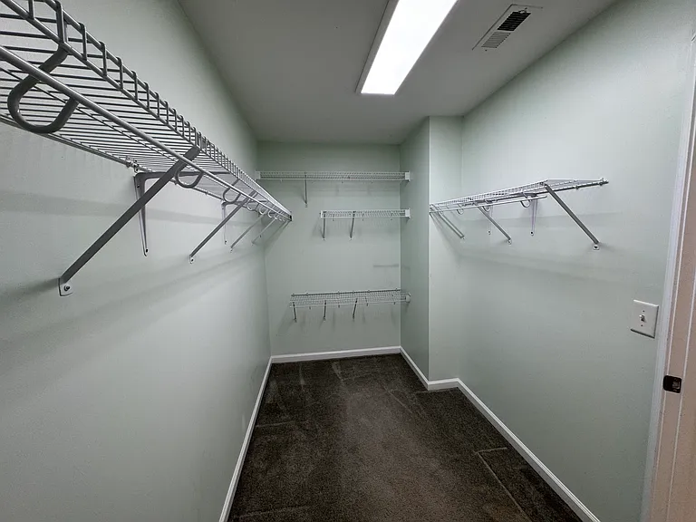 8211 Saltwood Pl — Photo 26